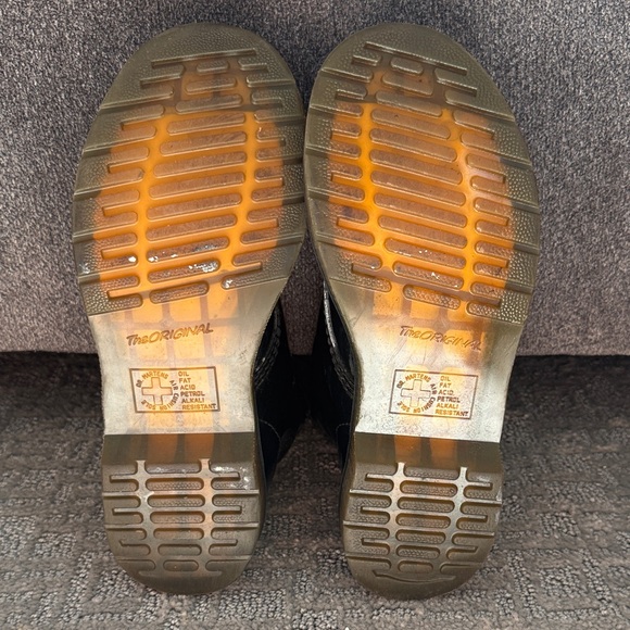 Black Patent Leather Doc Marten - Picture 6 of 6